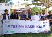 Hj. Nevi Zuairina Salurkan Bantuan CSR PT KAI untuk Revitalisasi Jembatan di Kasang Batang Anai