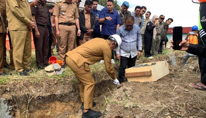 Peletakan Batu Pertama Pembangunan Kantor Gerai Koperasi Desa Merah Putih